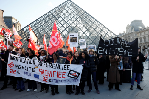 Луврын музей хэсэгчлэн нээгджээ